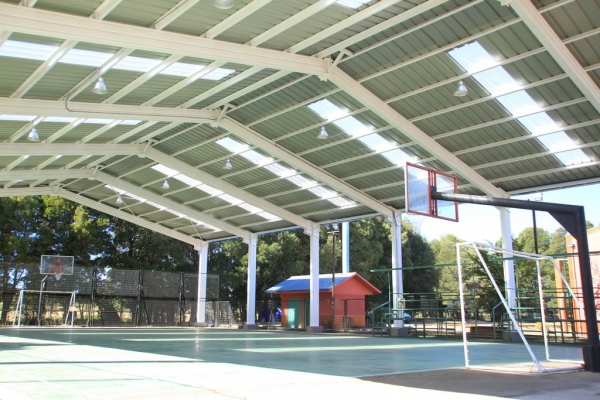 Patio Techado Colegio Teresiano Los Ángeles